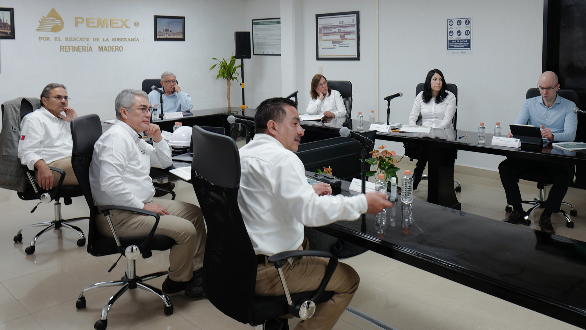 López Obrador evalúa resultados de modernización de la refinería de Ciudad Madero, Tamaulipas