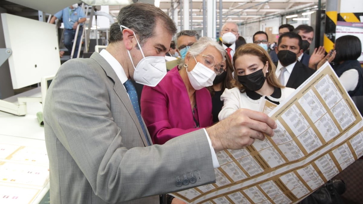 Lorenzo Córdova responde a Sánchez Cordero: “ser discreto y neutral no significa se omiso ante violaciones a la ley”