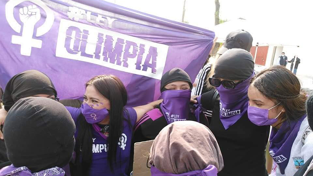 Feministas se manifiestan afuera de San Lázaro a favor de la Ley Olimpia
