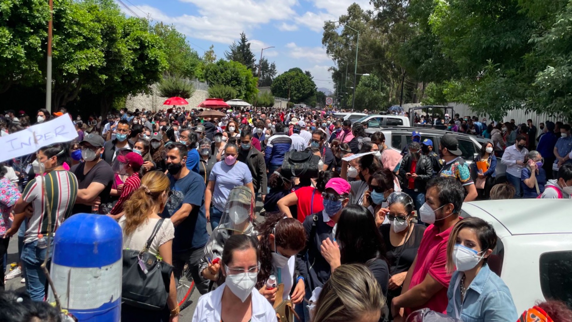 Médicos del sector privado exigen ser vacunados contra COVID-19