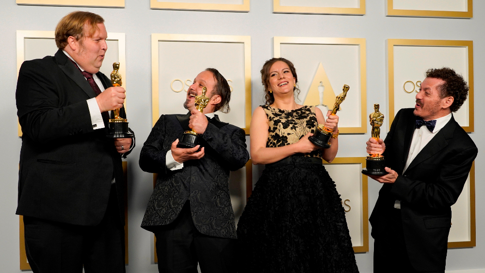 Felicita AMLO a tres mexicanos por ganar Óscar a Mejor Sonido