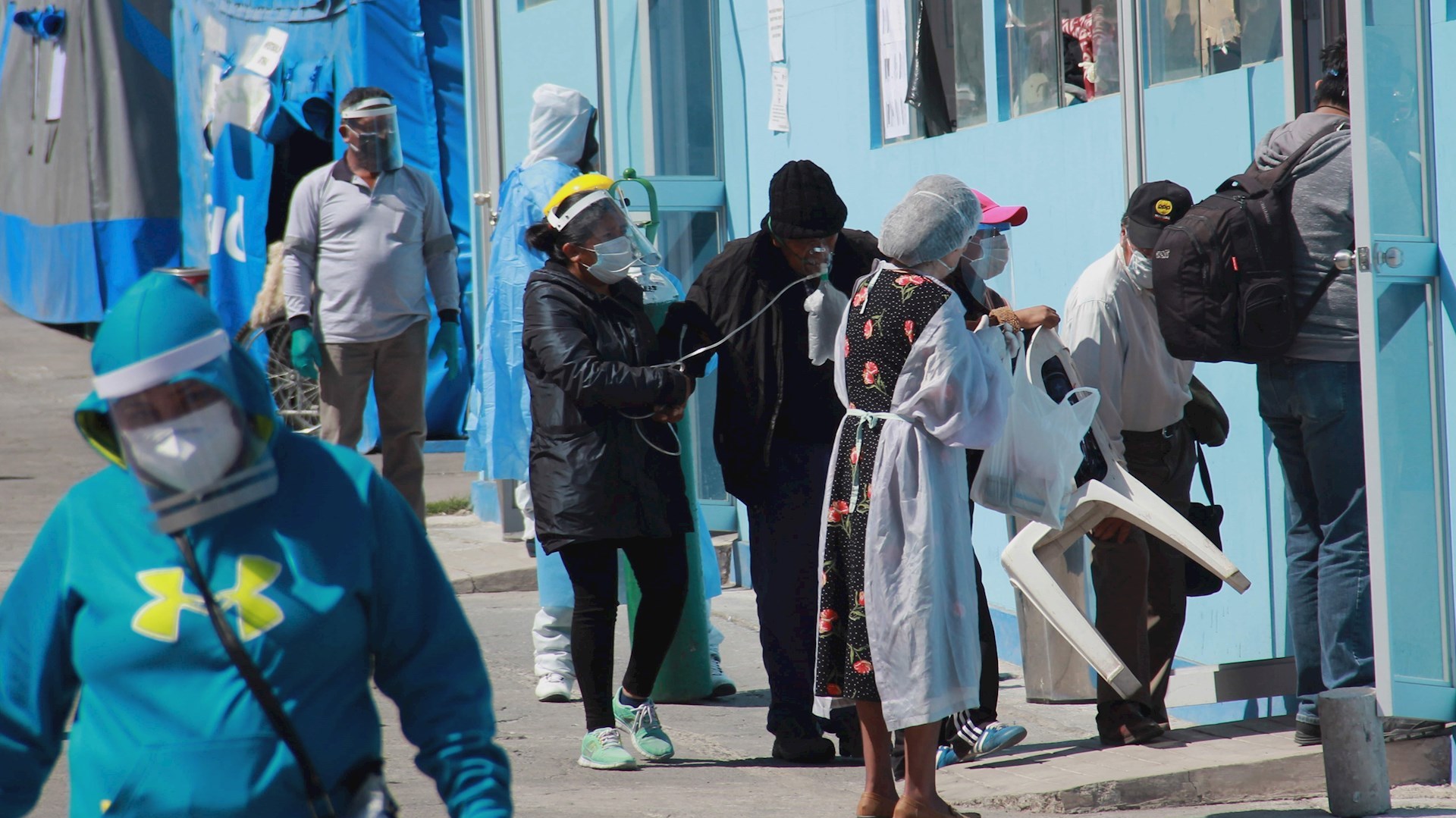 Doce muertos por COVID-19 en hospital peruano desabastecido de oxígeno