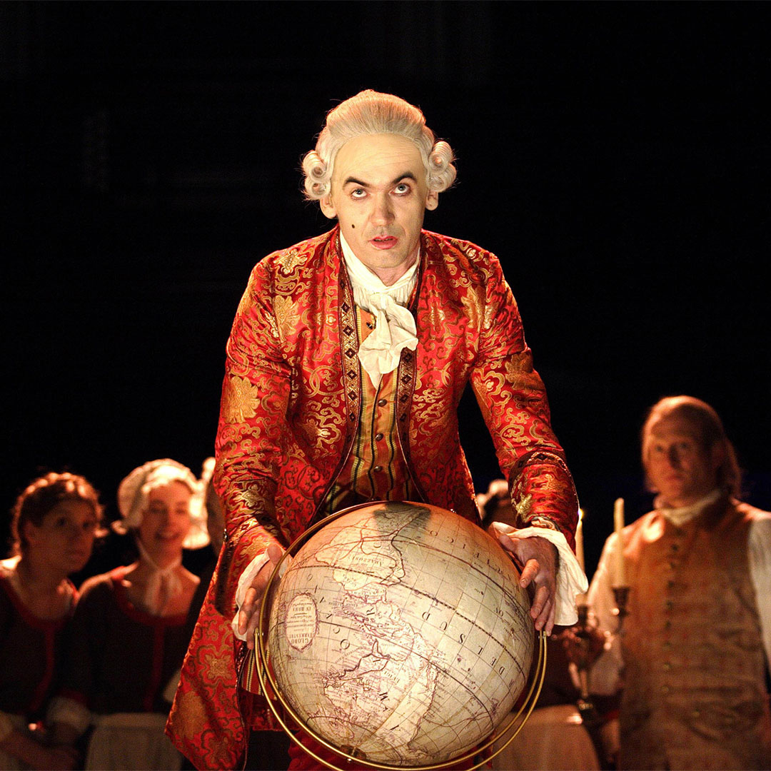 Murió Paul Ritter, actor de Harry Potter y Chernóbil - paul-ritter-en-obra-de-teatro