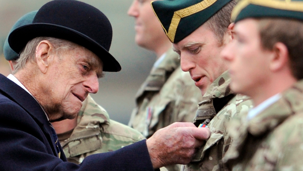 AMLO extiende condolencias por muerte de príncipe Felipe