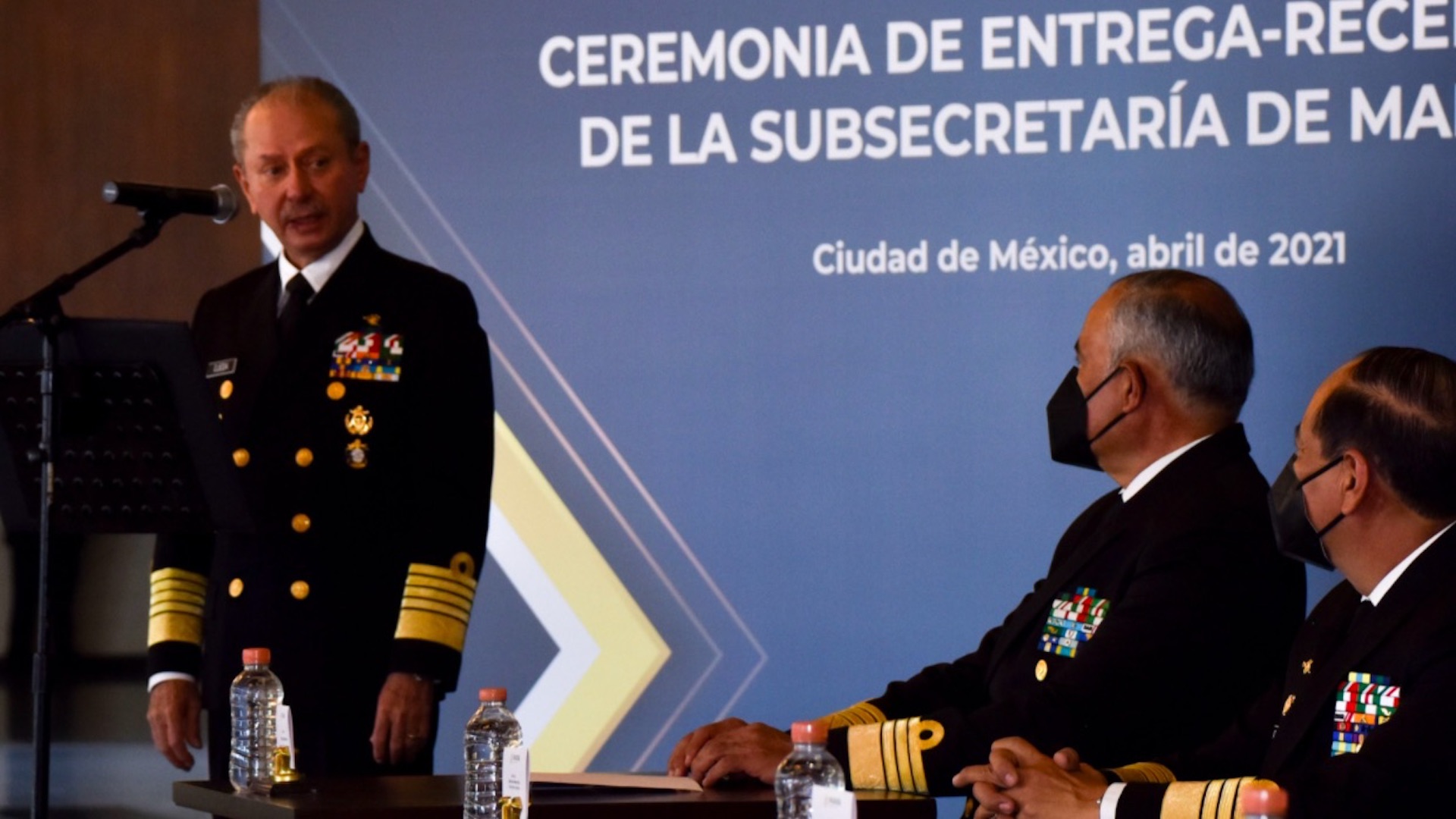 El almirante Rafael Ojeda Durán reaparece tras segundo contagio de COVID-19