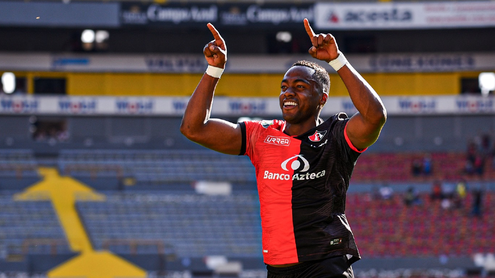 Renato Ibarra, absuelto por caso de violencia familiar