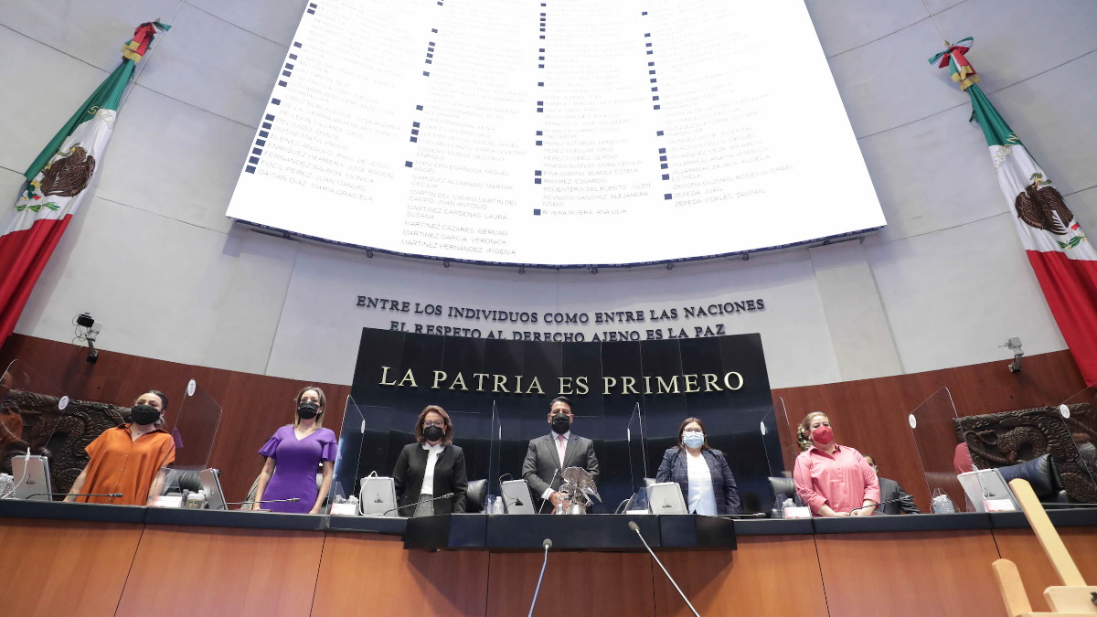 Senado aprueba reformas que regulan ‘outsourcing’