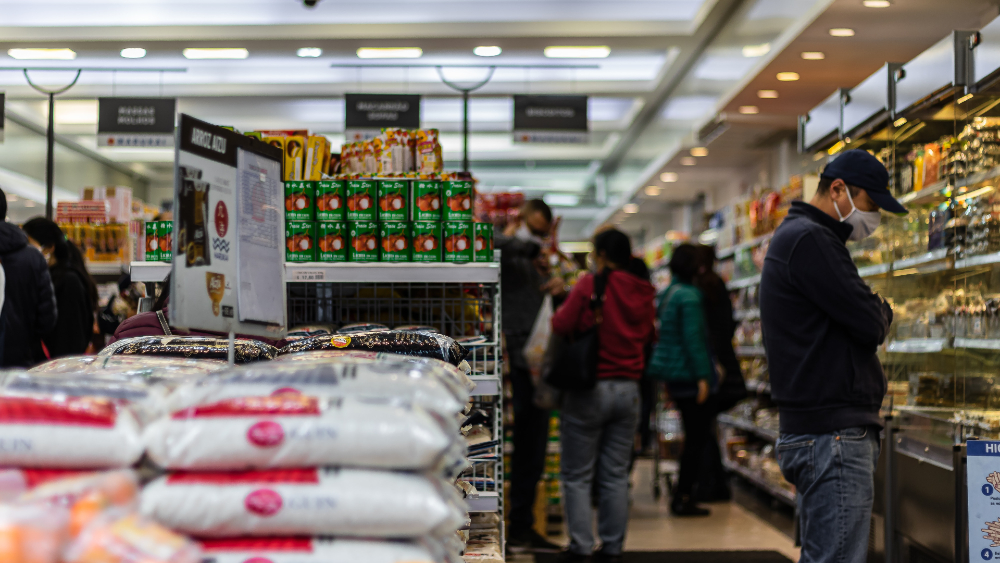 Profeco exige a supermercados no revisar tickets de sus clientes