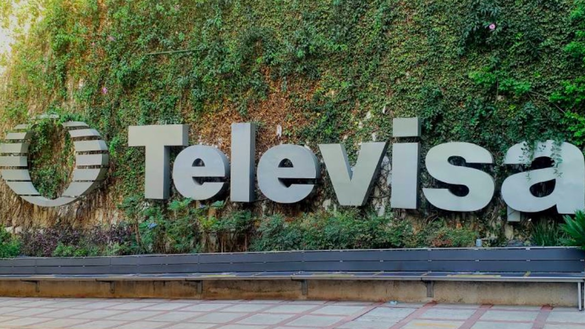 Televisa y Univisión se unen para crear contenidos en habla hispana Televisa y Univisión se unen para crear contenidos en habla hispana