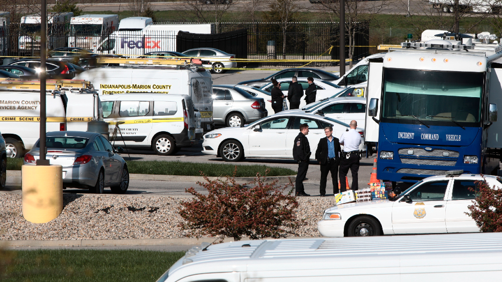 Autor de tiroteo en Indianápolis usó rifle automático, asegura testigo Autor de tiroteo en Indianápolis usó rifle automático, asegura testigo