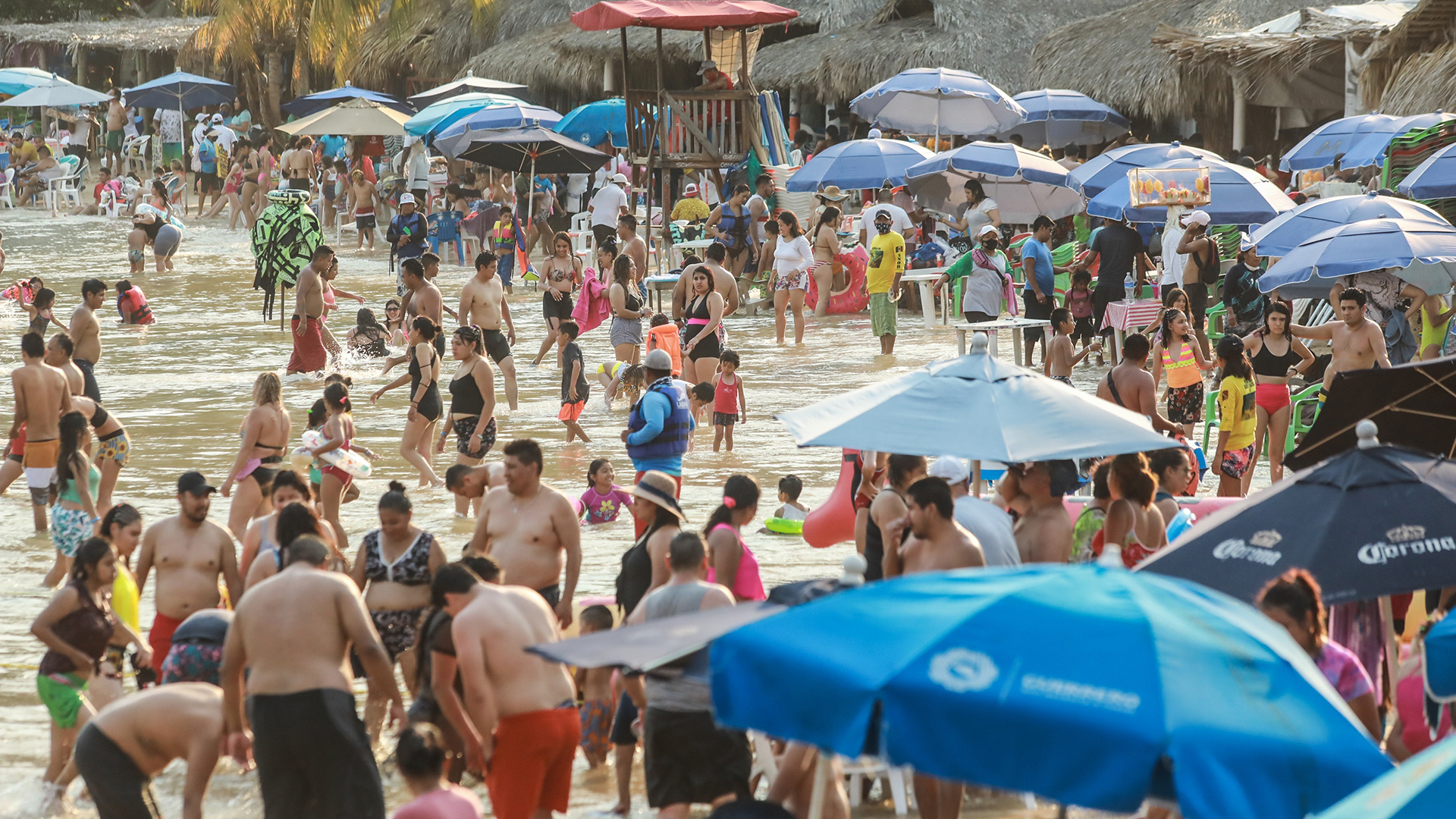 Actividad turística de México cayó 26.7 % en cuarto trimestre de 2020 - turismo-en-acapulco-guerrero