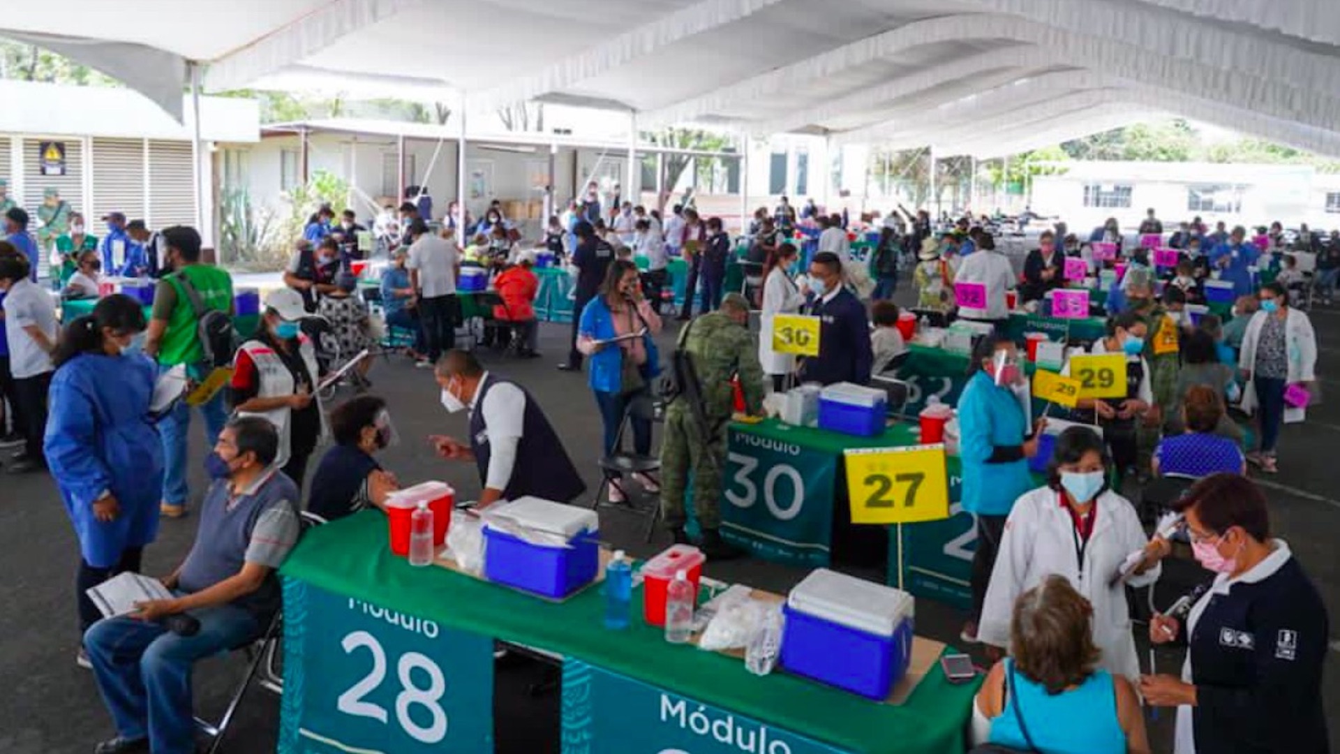 López-Gatell recomienda vacunarse a personas que ya se contagiaron de COVID-19