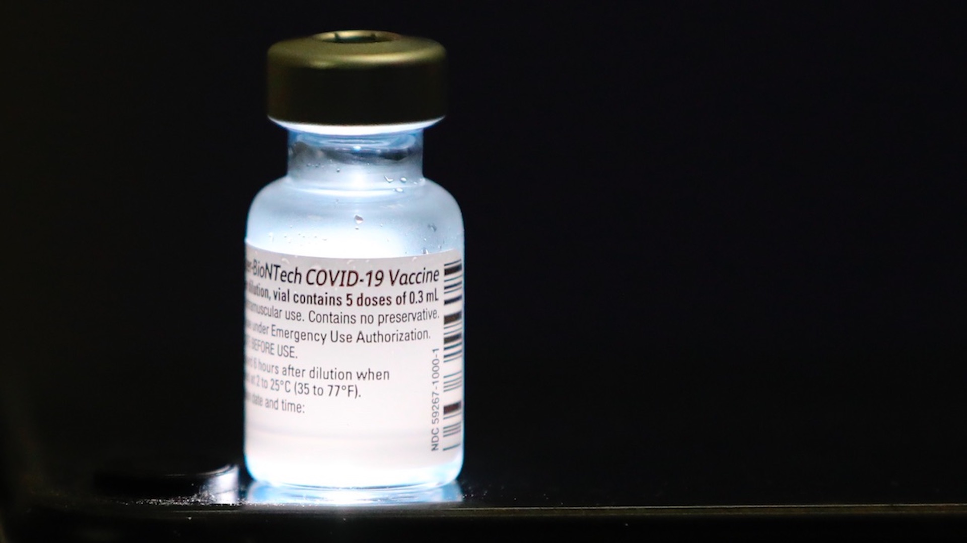 Aplicación de vacuna falsa es un riesgo a la salud: Cofepris