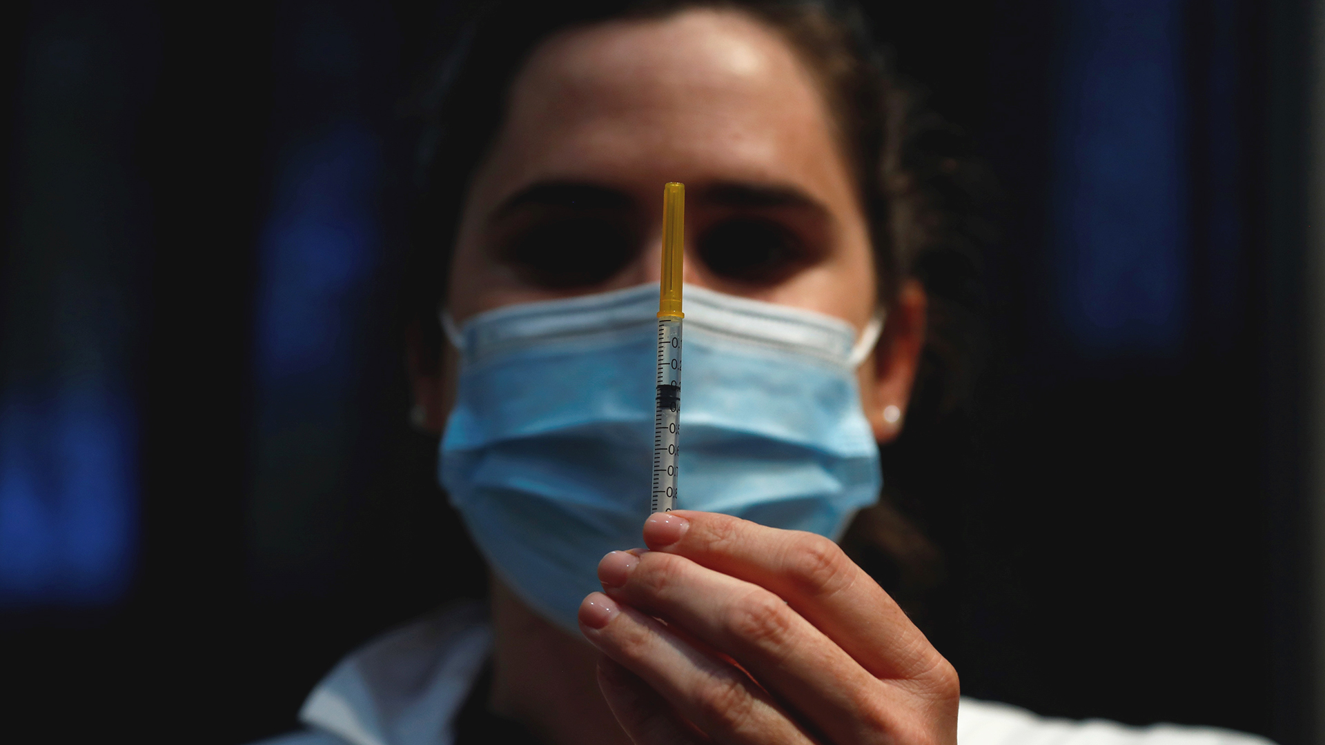 OMS no logra objetivo de iniciar la vacunación en todo el mundo en 100 días