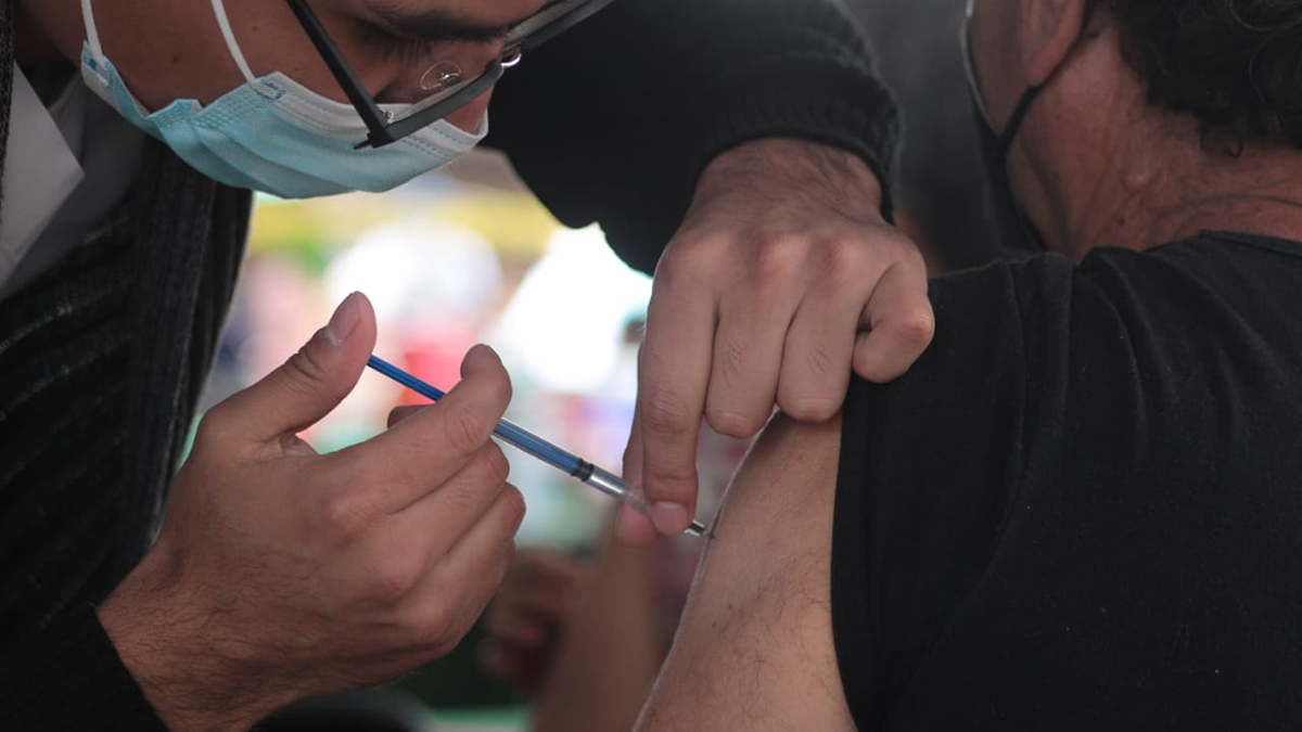 Inicia vacunación con segunda dosis en Coyoacán y Venustiano Carranza