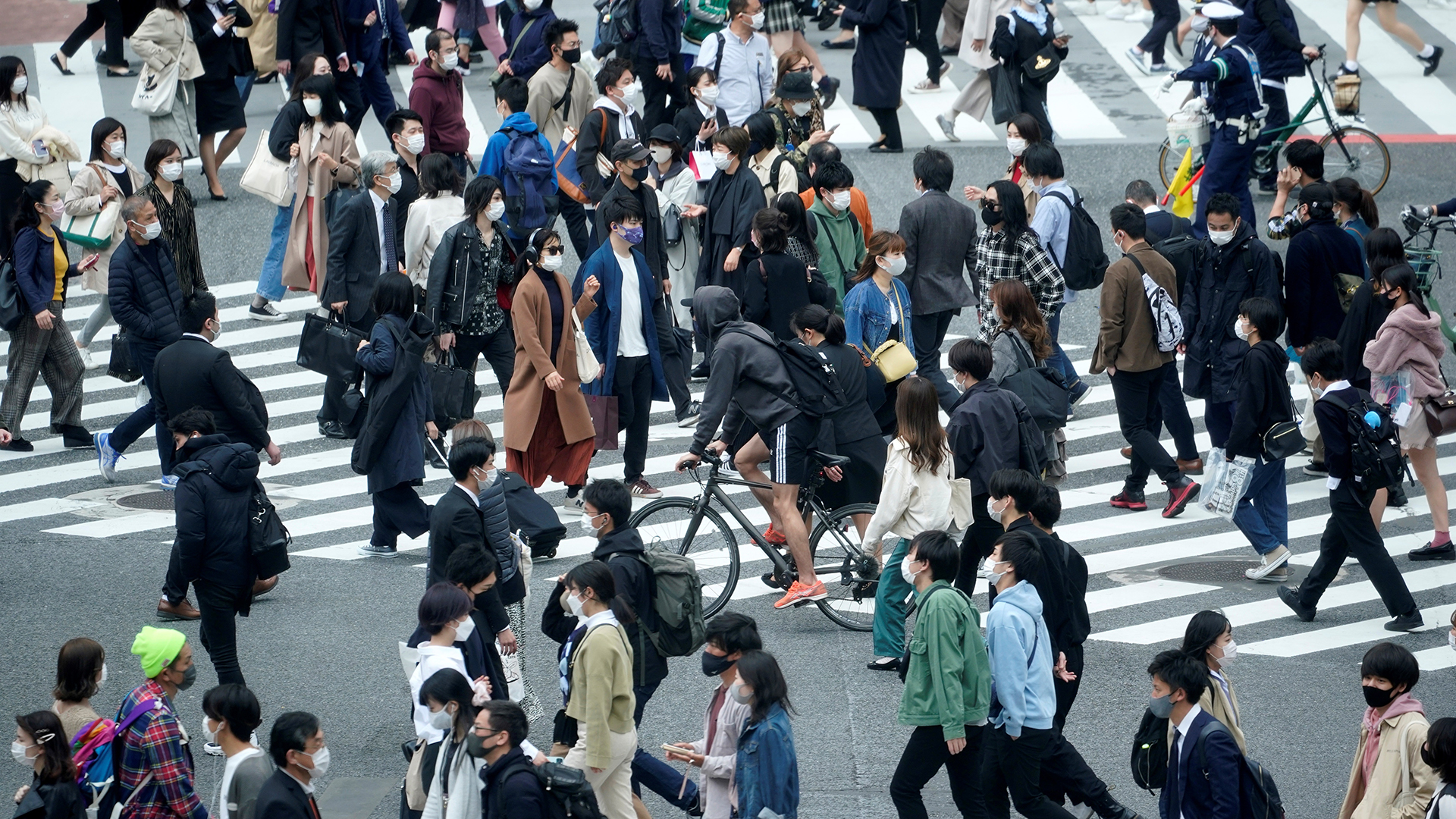 Tokio endurecerá restricciones contra COVID-19 por repunte de contagios - vida-diaria-en-tokio-durante-pandemia-de-covid-19