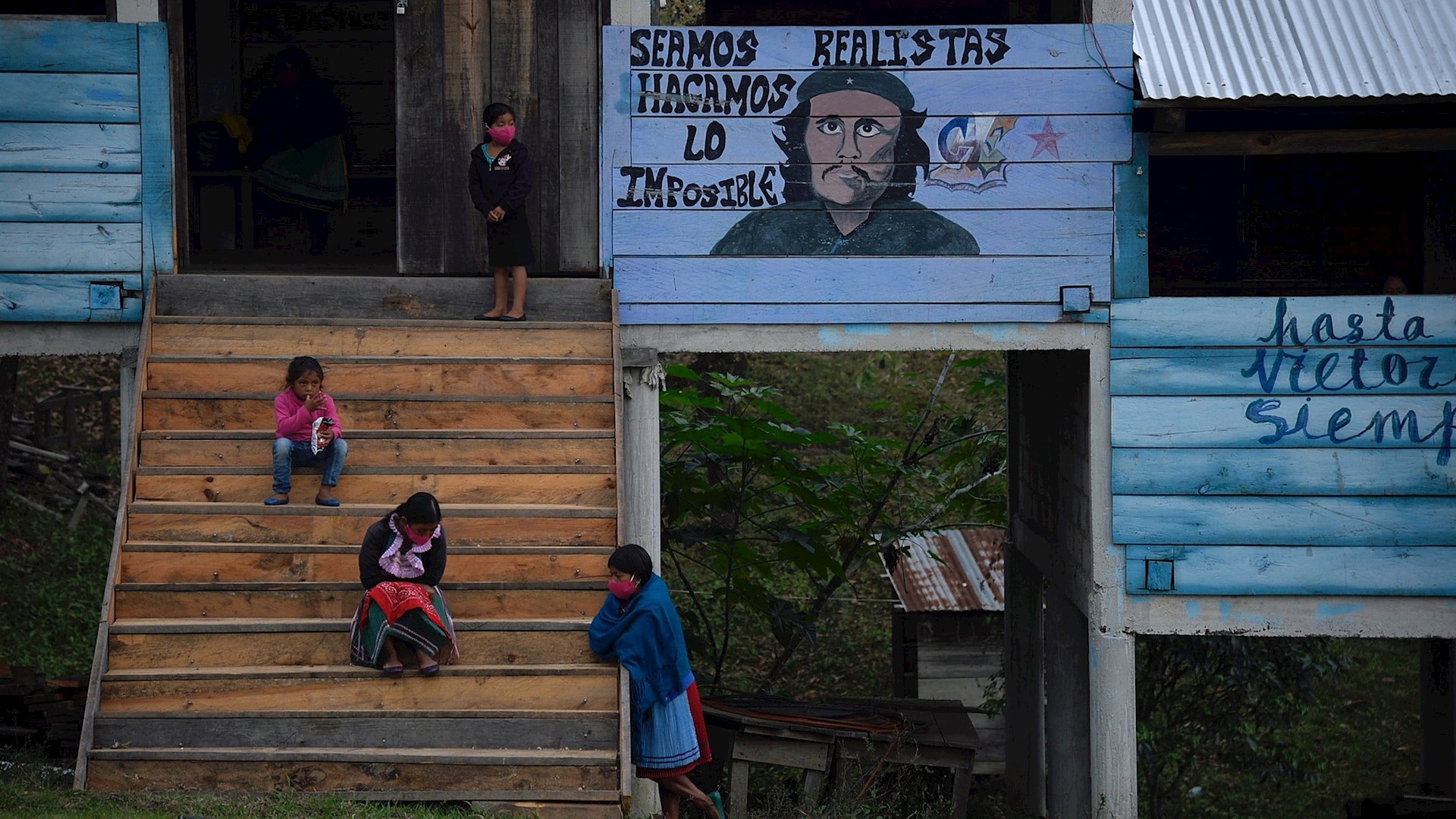 Zapatistas inician viaje a Europa para defender sus derechos y autonomía - zapatistas-viaje-europa-salida-ezln-3