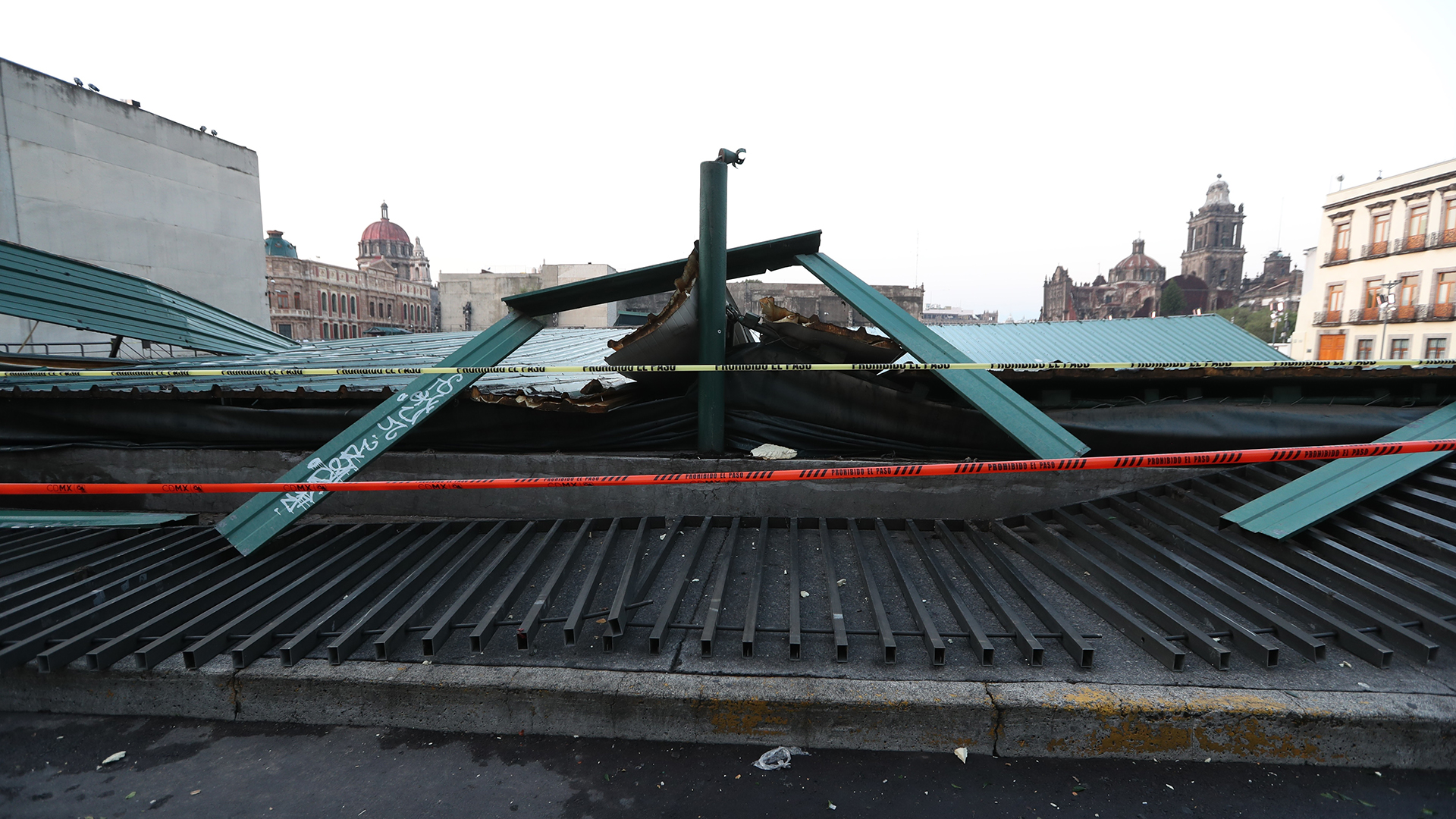 Avanza reparación de techumbre en el Templo Mayor - zona-arqueologica-del-templo-mayor-tras-granizada