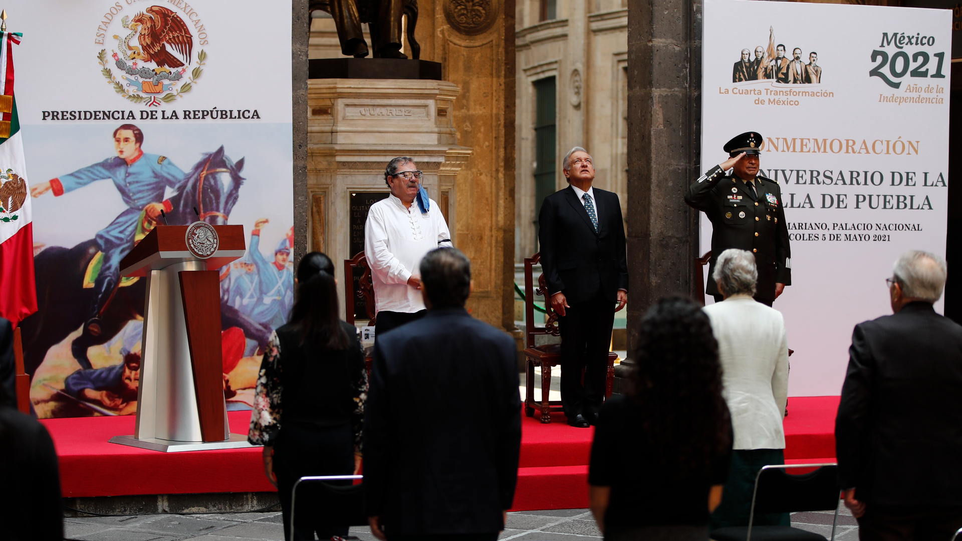 México celebra el 5 de mayo en luto nacional por tragedia del Metro