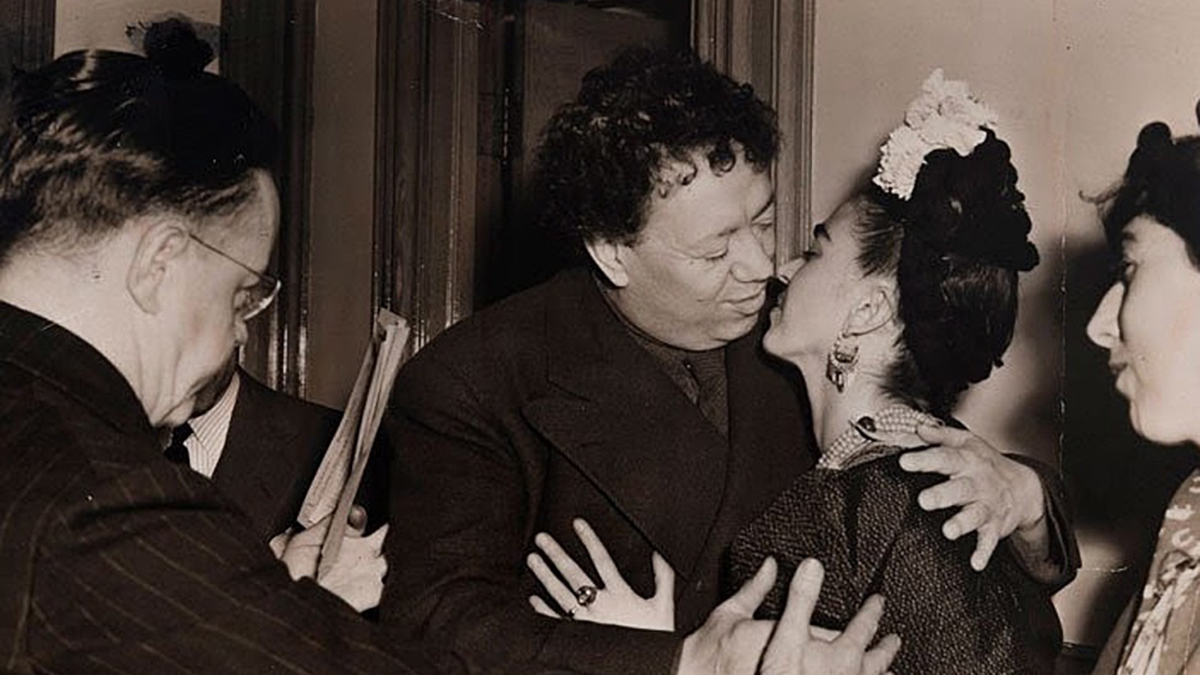 Subastarán fotografías cotidianas e icónicas de la vida de Diego Rivera