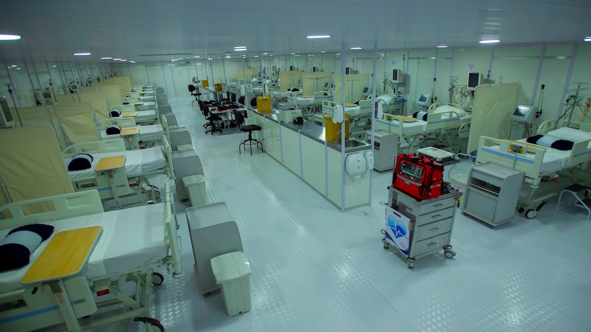 Brasil prohíbe la entrada al país de pasajeros procedentes de India