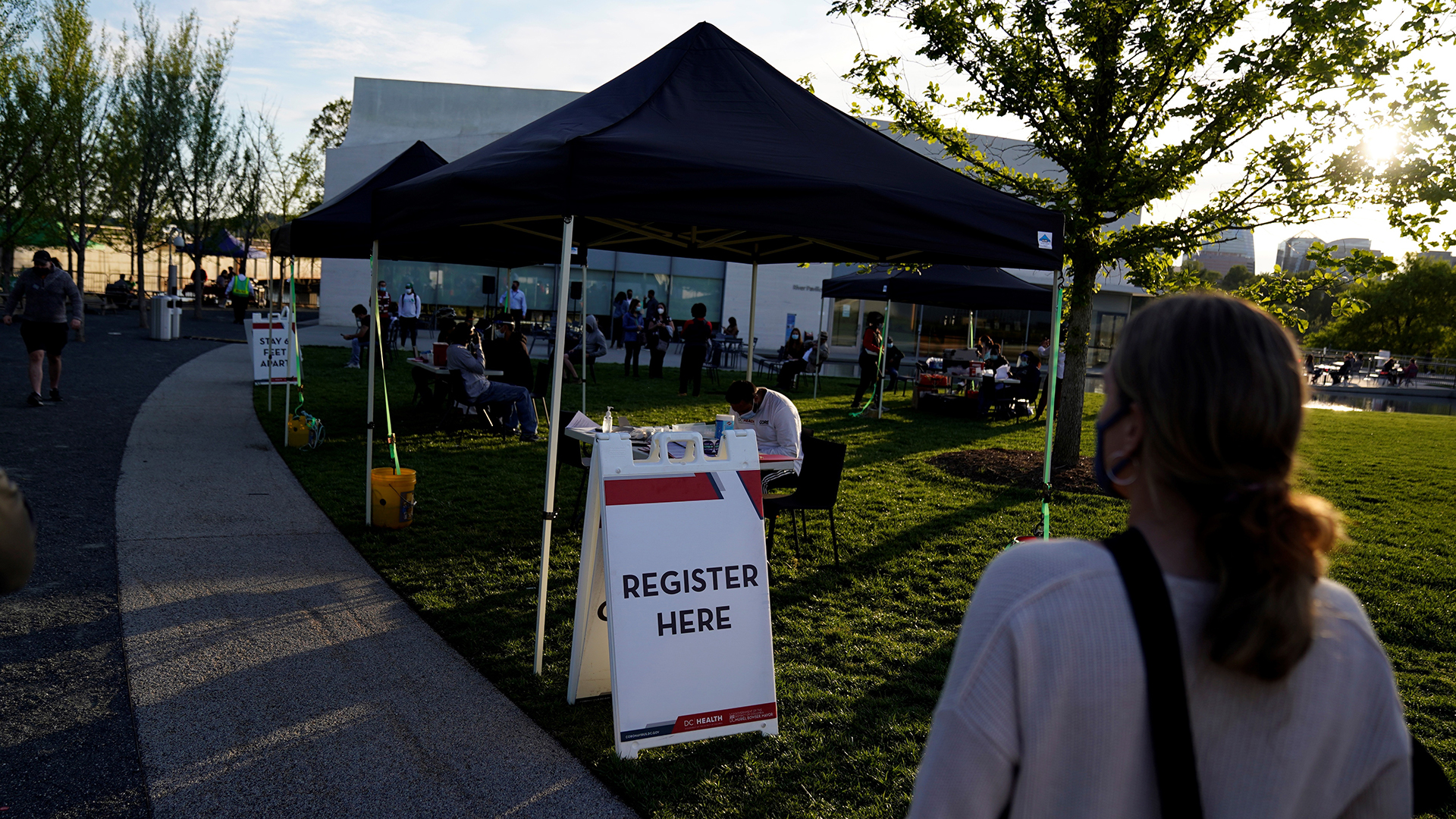 El turismo de vacunas se abre paso de Latinoamérica a Estados Unidos - centro-de-vacunacion-contra-covid-19-en-eeuu