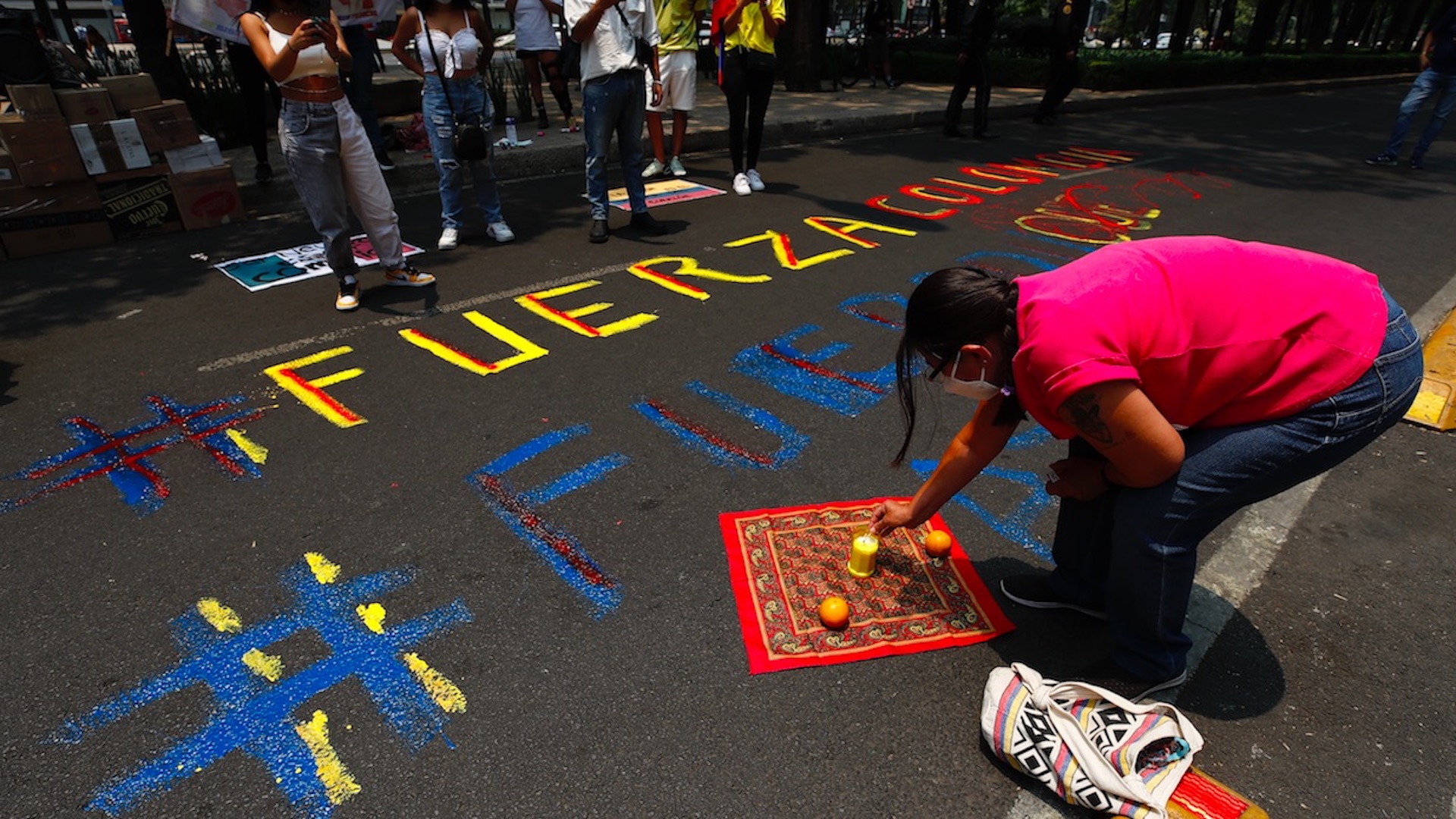 Protestan en Embajada de Colombia en México contra la represión - colombia-protestas-1