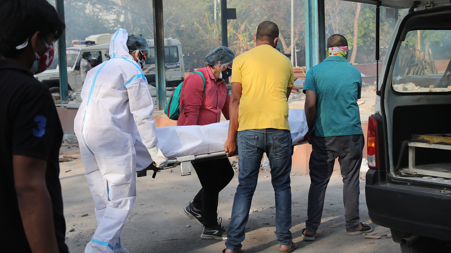 India supera los 20 millones de casos de COVID-19; oposición pide confinamiento total