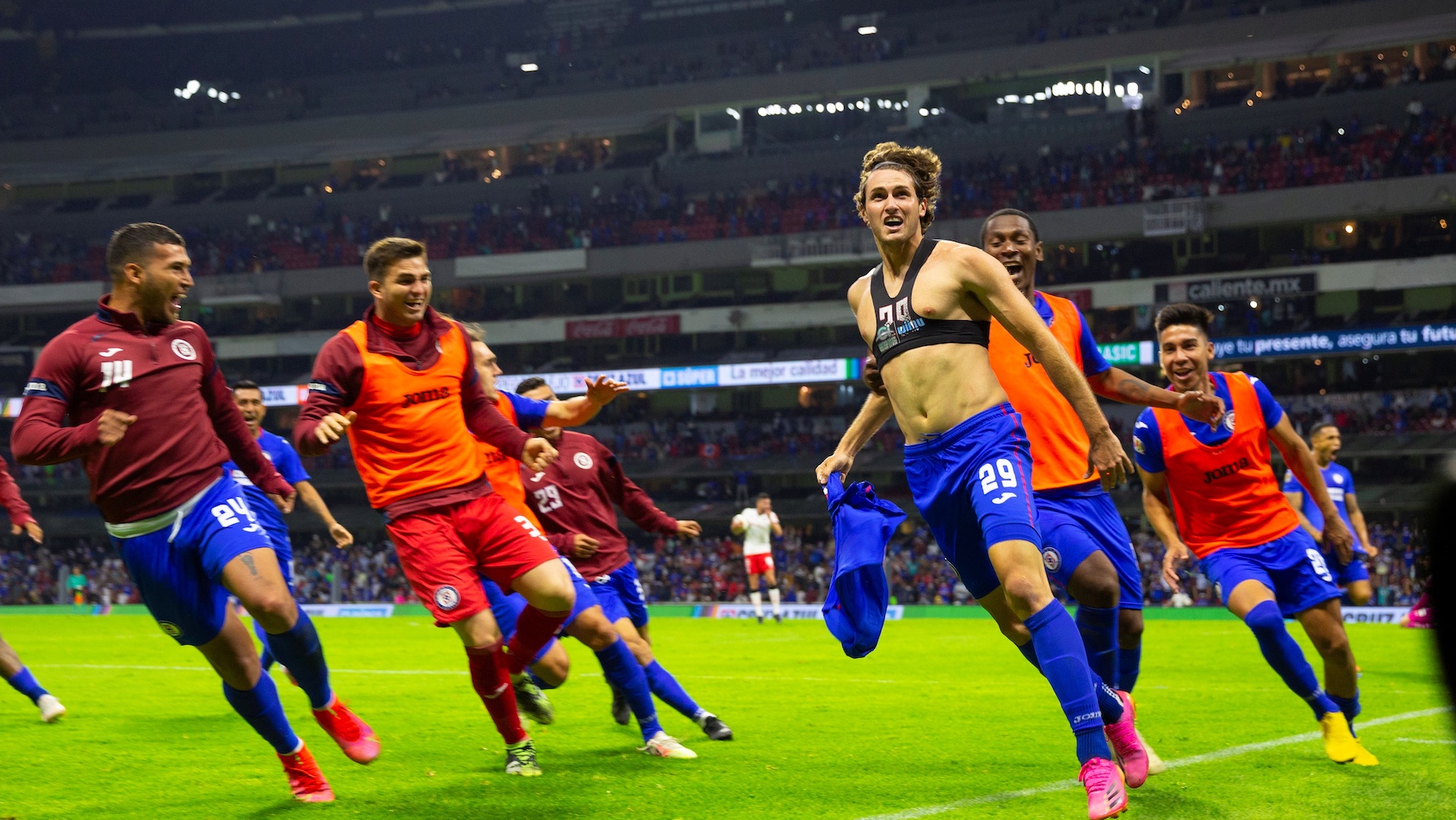 Dramático pase de Cruz Azul a semifinales del Guardianes 2021