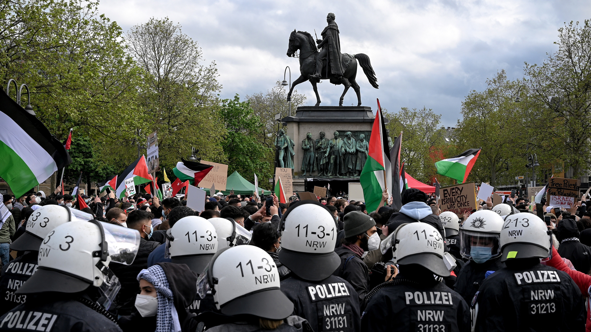 Merkel expresa a Netanyahu solidaridad con Israel y pide fin de la escalada bélica - en-toda-alemania-se-han-registrado-manifestaciones-y-mitines-pro-palestinos-contra-el-antisemitismo