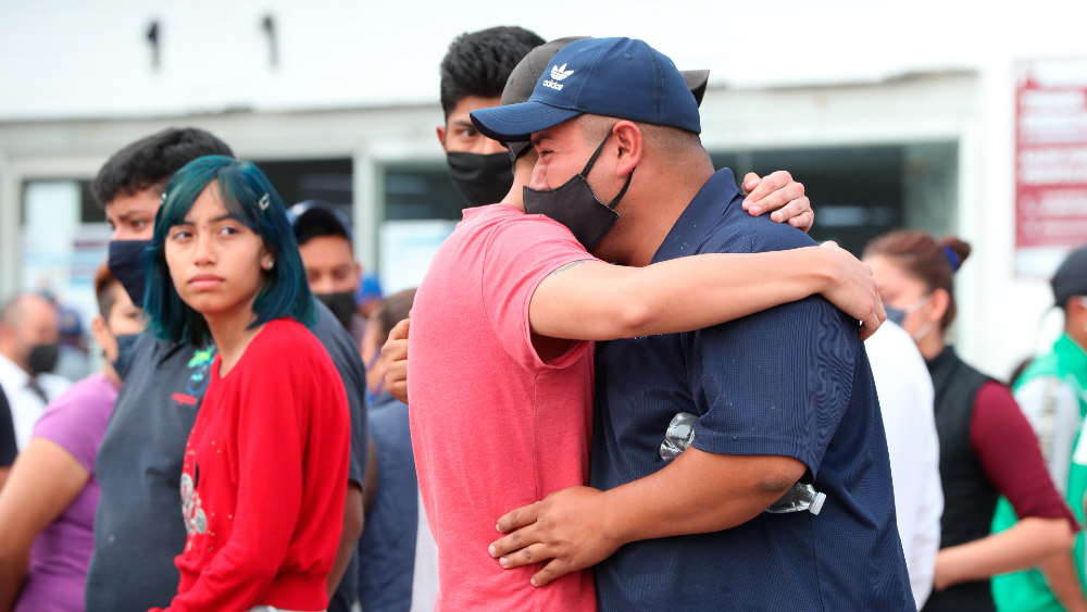 Familiares de víctimas de colapso en el Metro denuncian falta de apoyo de autoridades