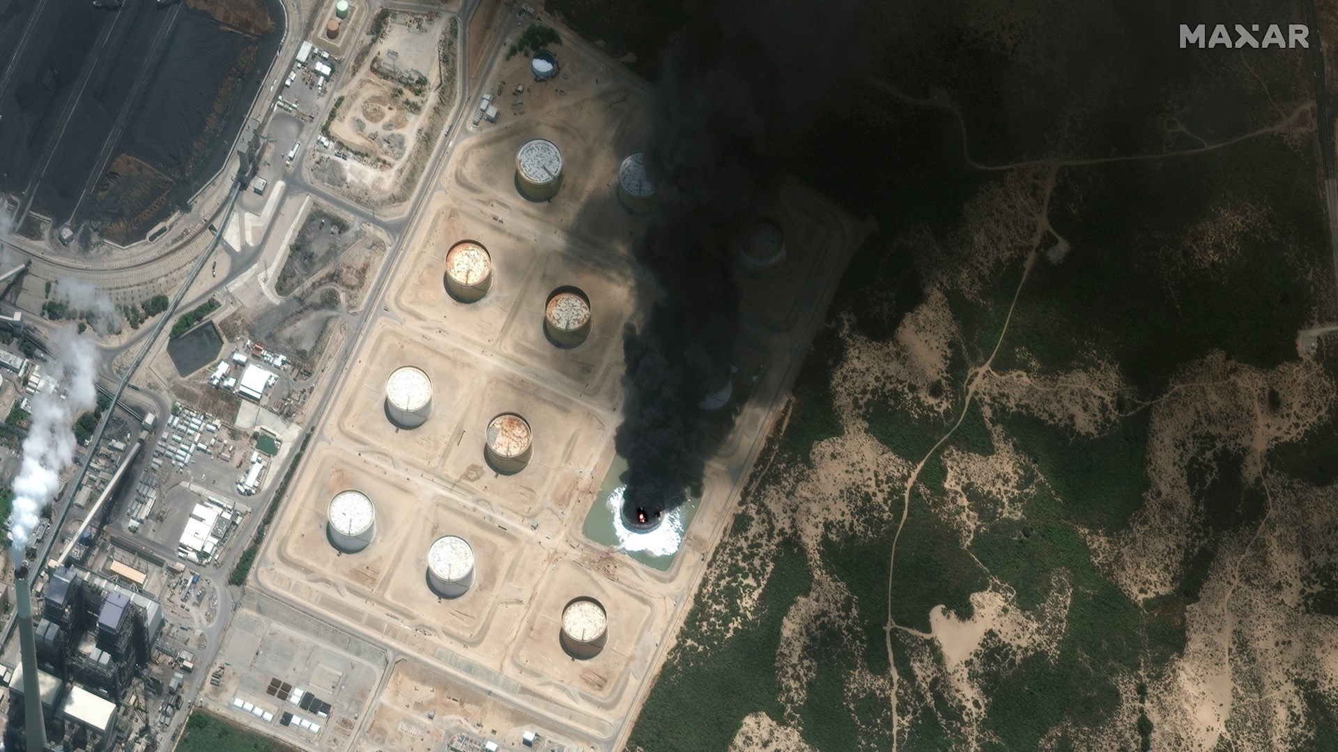 Israel inicia ataques por tierra y aire en la Franja de Gaza - gaza-cohetes-israel-milicias-palestina-5