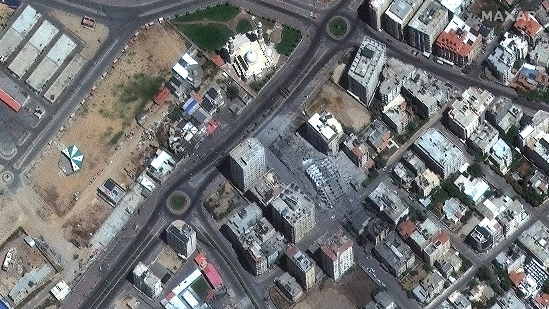 Israel inicia ataques por tierra y aire en la Franja de Gaza - gaza-cohetes-israel-milicias-palestina-7