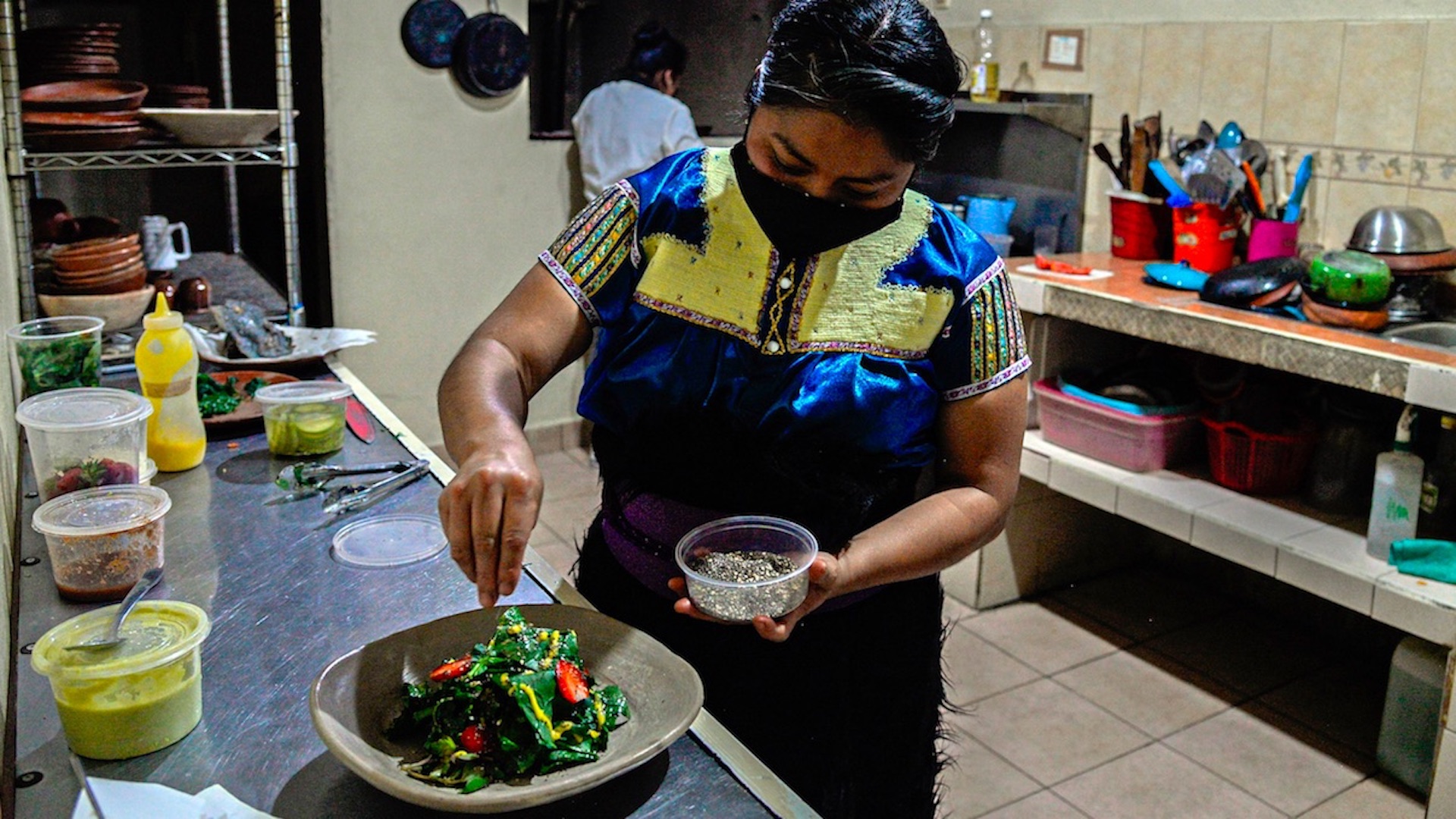 Claudia Albertina, la indígena tzotzil que revoluciona la cocina tradicional