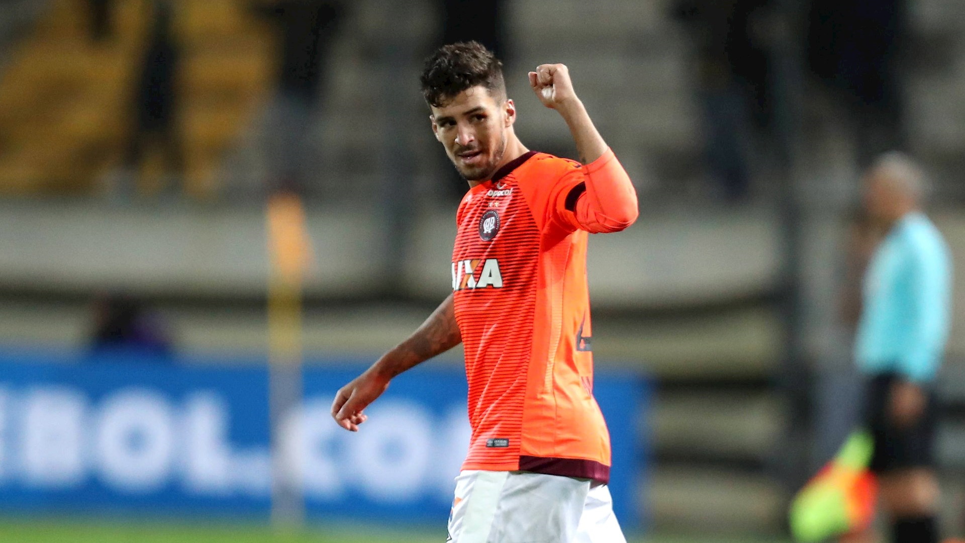 Juzgarán a futbolista en Brasil por atropellar a matrimonio de profesores