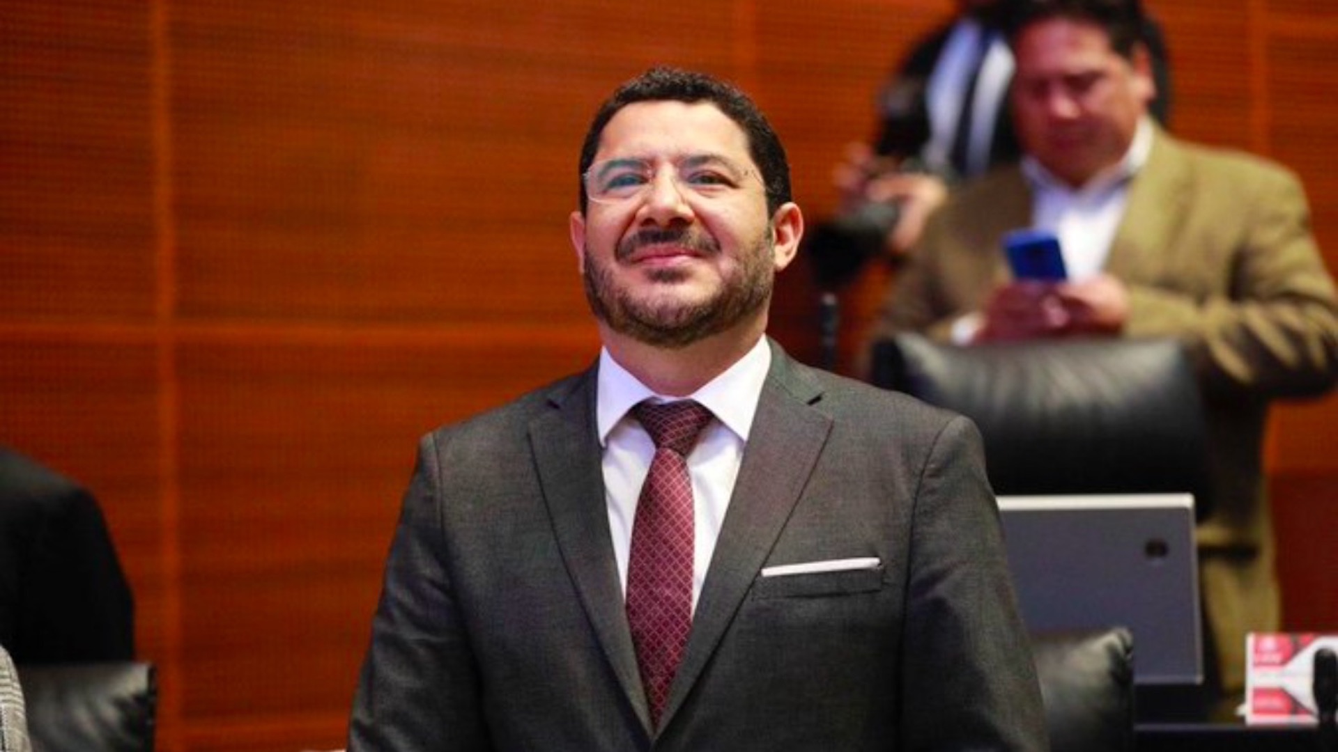 Martí Batres presenta iniciativa para que consejeros del INE “no vulneren imparcialidad”