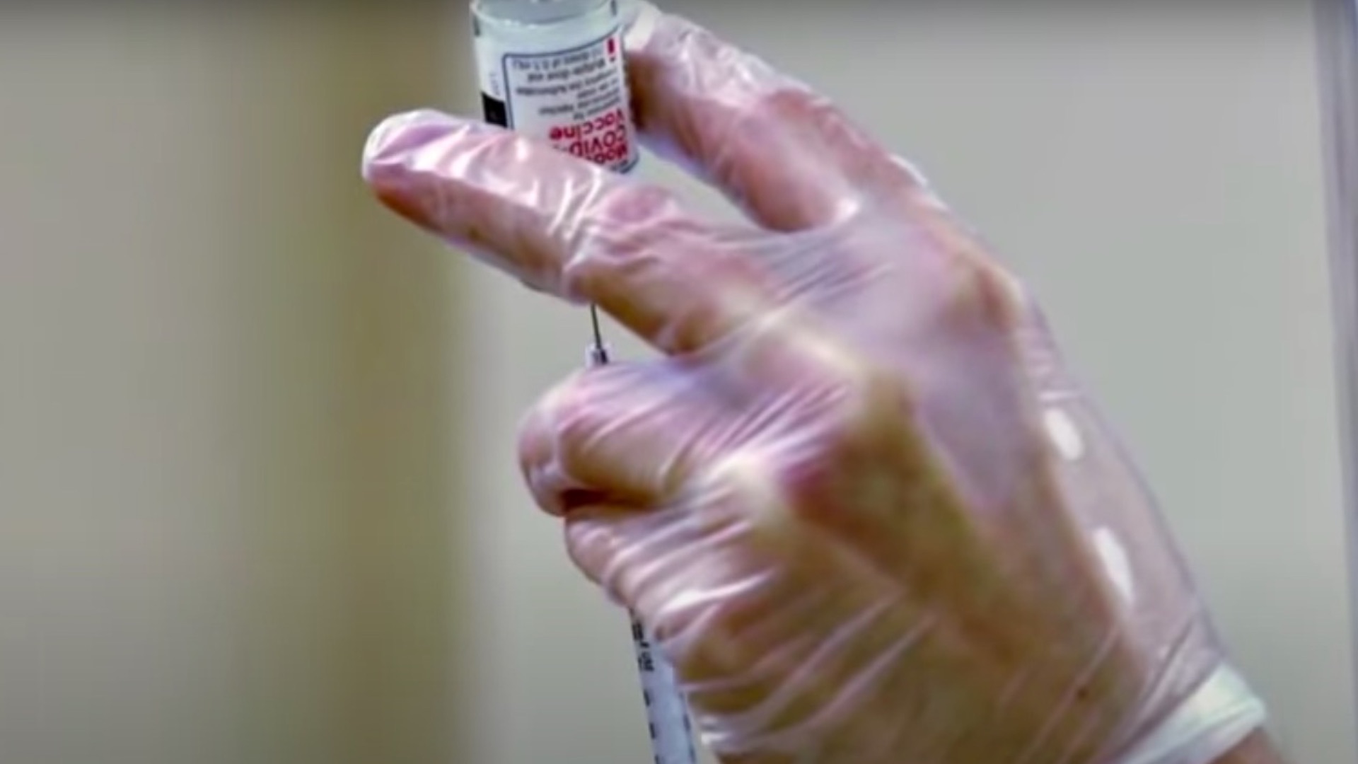 Entre 250 mil y 300 mil mexicanos han sido vacunados en EE.UU.