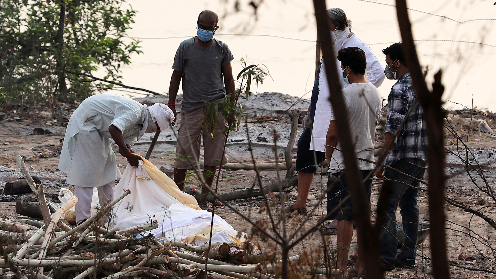 Segunda ola de COVID-19 avanza imparable en India con récord de casos y muertes Segunda ola de COVID-19 avanza imparable en India con récord de casos y muertes
