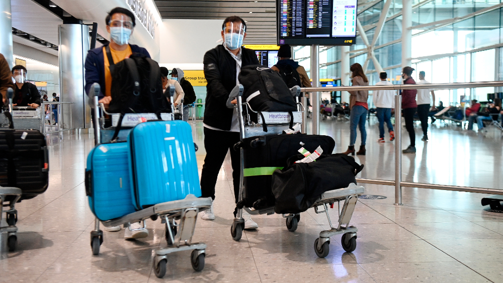 Reino Unido saca a México de su lista roja de países de riesgo por COVID-19