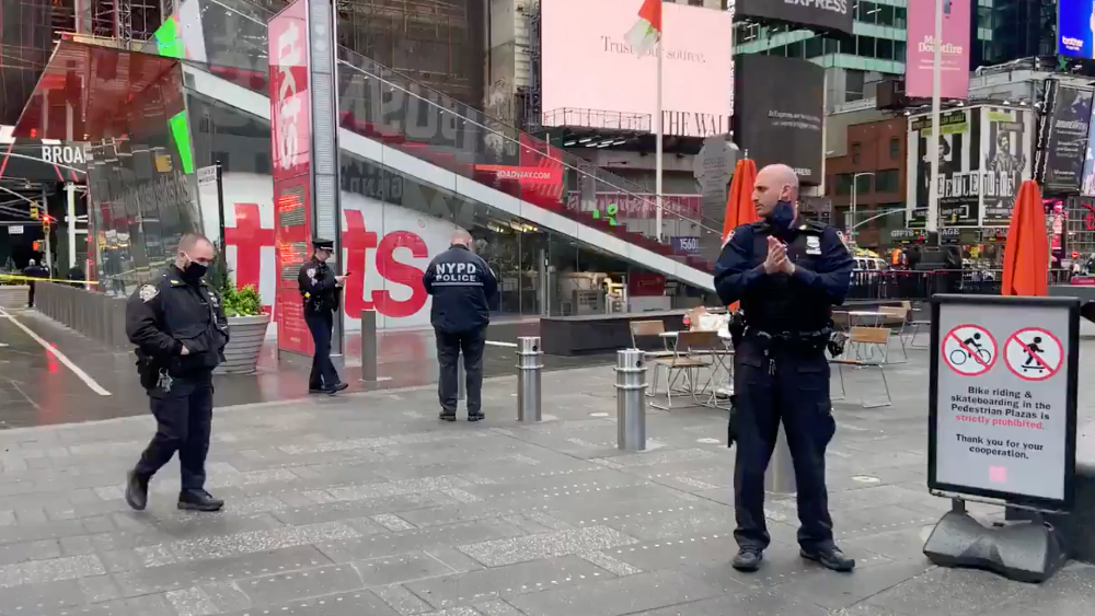 Dos mujeres y un niño heridos tras tiroteo en Times Square, Nueva York