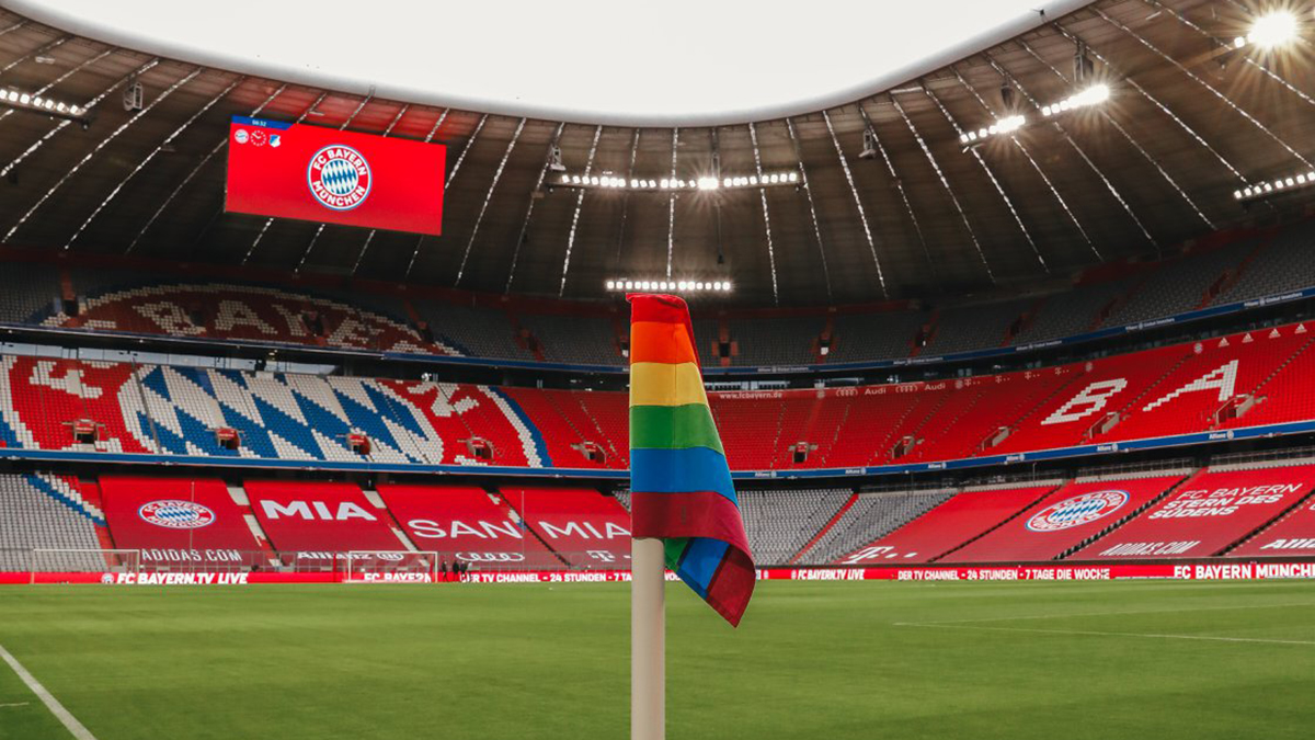 UEFA rechaza iluminación arcoíris del Allianz Arena en el Alemania-Hungría - allianz-arena-con-bandera-arcoiris
