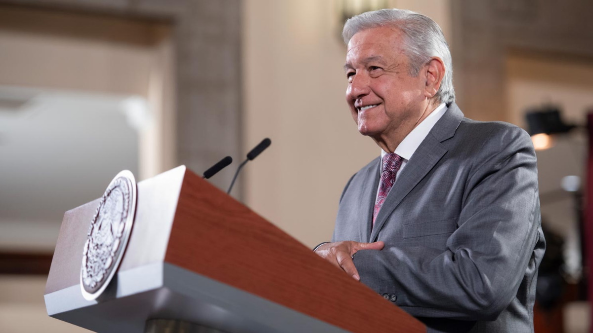 Falló predicción de retroceso en la democracia en México: Ebrard