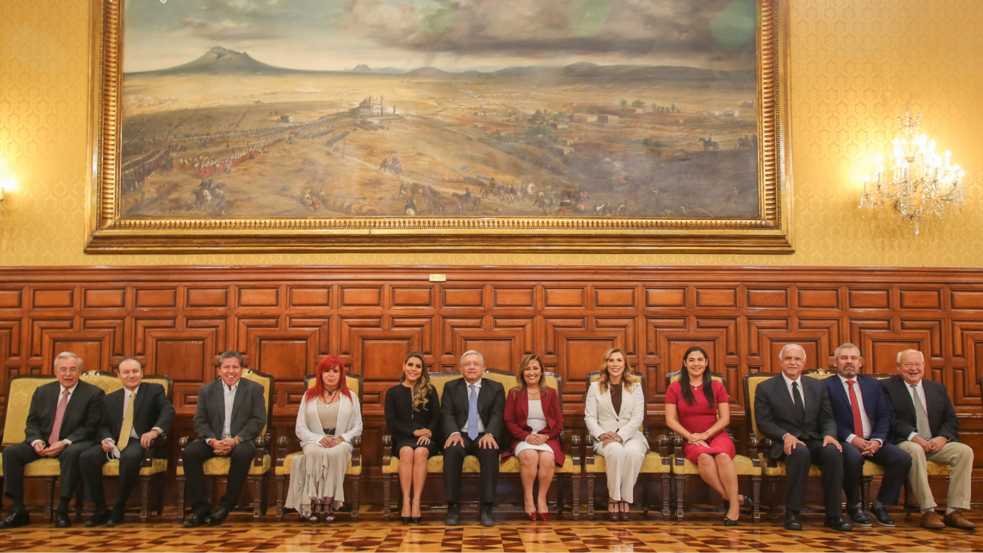 López Obrador se reúne con gobernadores electos de Morena López Obrador se reúne con gobernadores electos de Morena