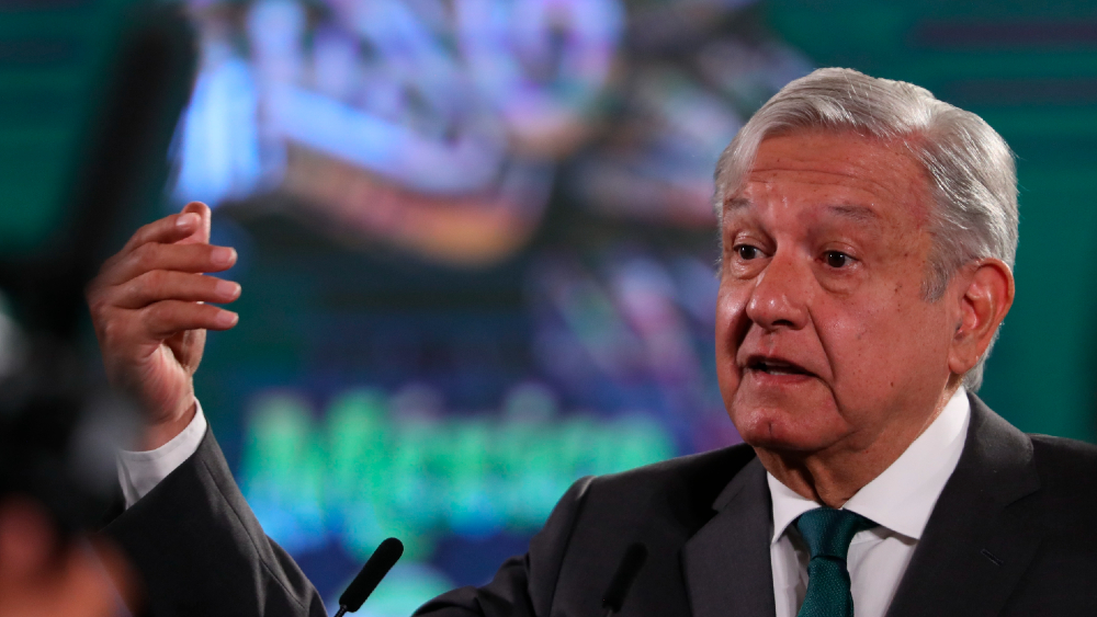 López Obrador acusa “fascismo” en “guerra sucia” por parte de sus adversarios