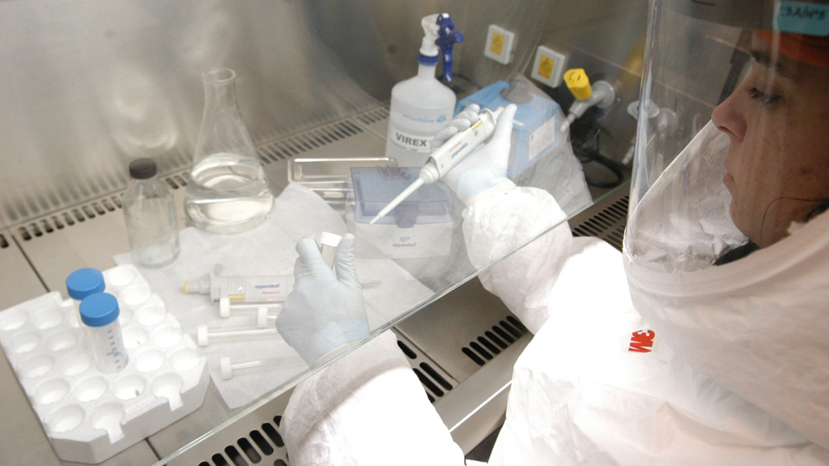 Argentina detecta variante Delta de COVID-19 en pasajero proveniente de EE.UU.