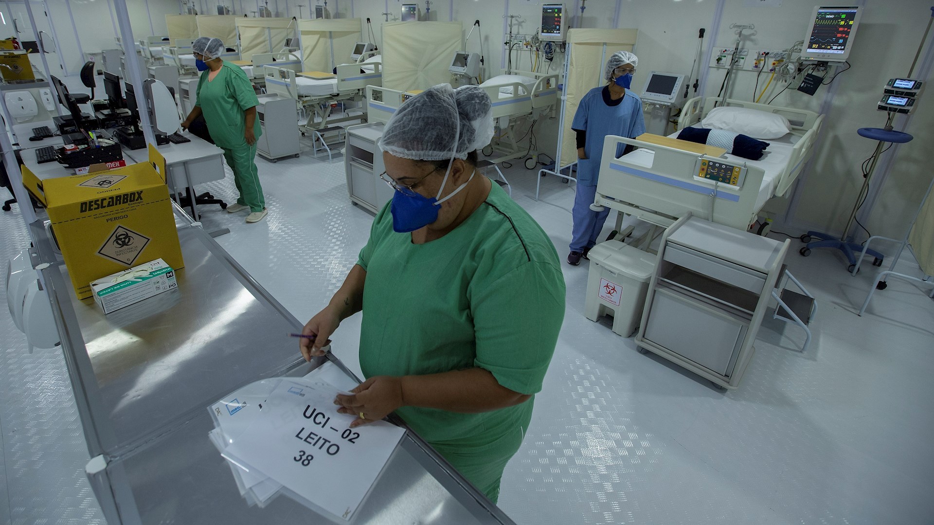 Brasil registra mil 593 nuevas muertes por COVID-19 y 64 mil 134 contagios