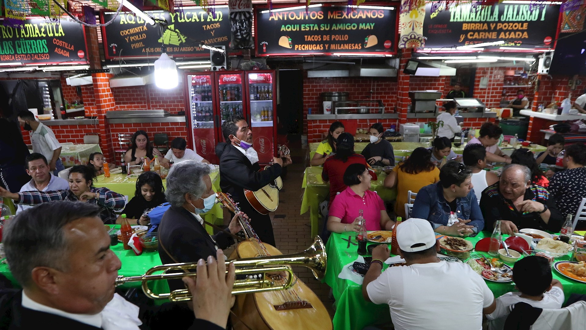 Mexicanos celebran el Día del Padre con ansias de normalidad - dia-del-padre-mexico-covid-19-3
