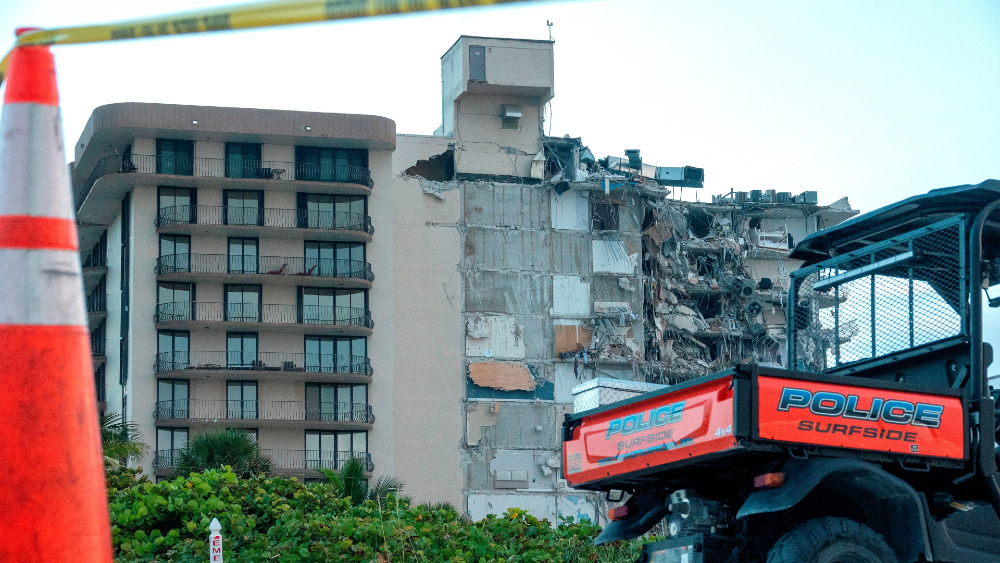 Juez aprueba pago de más de mil mdd a víctimas de Surfside - edificio-colapsado-miami-surfside