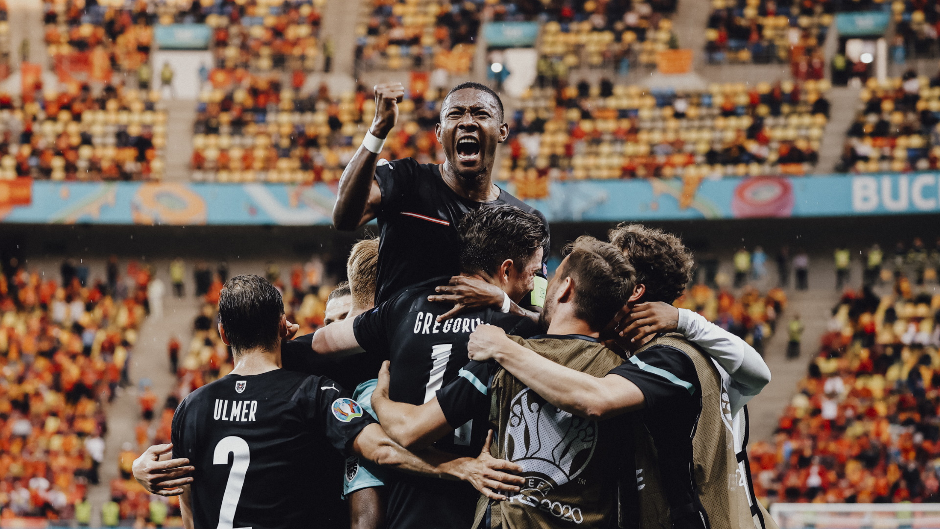 Jugadores austriacos mandan fuerza a Christian Eriksen