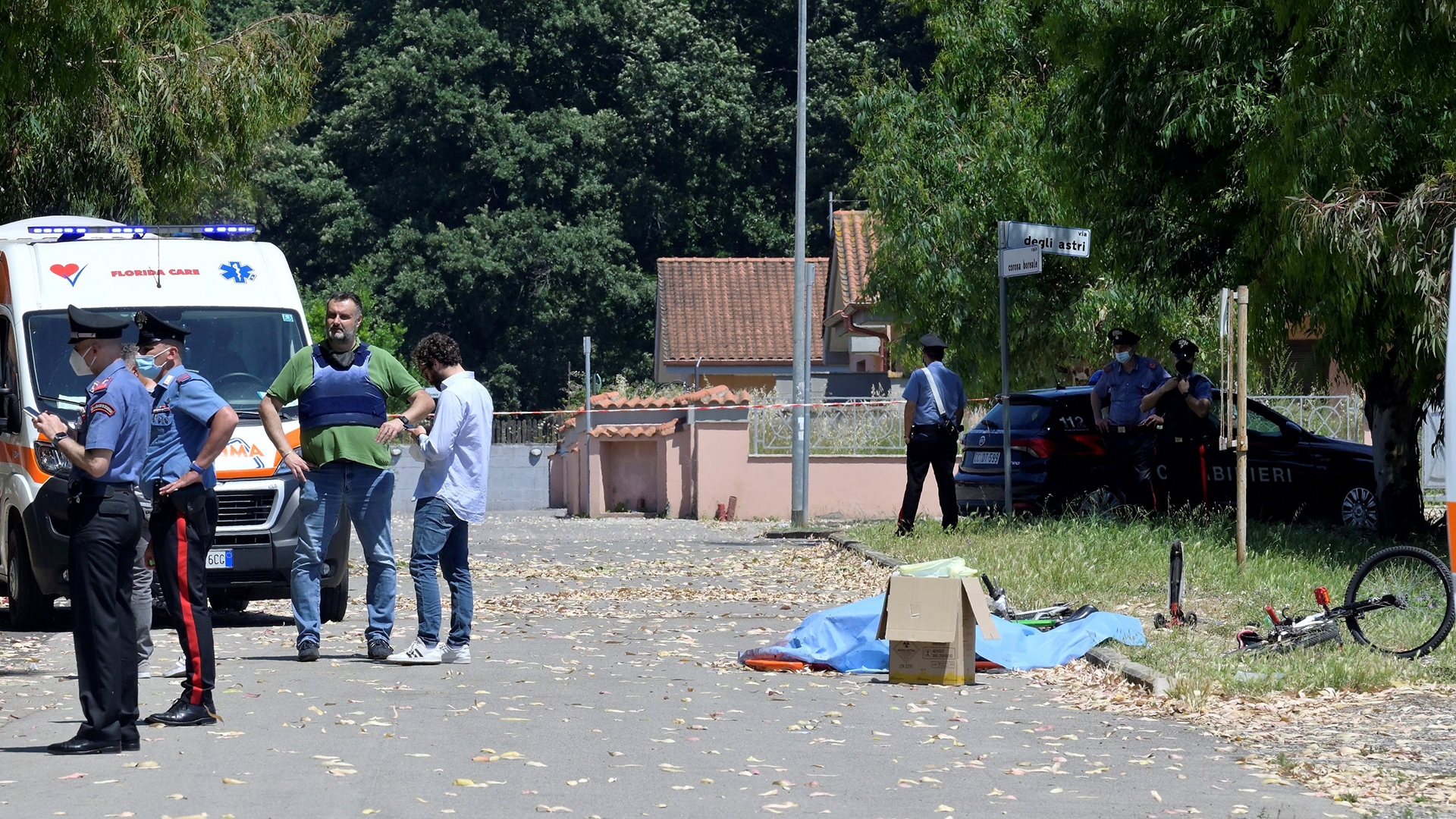Hombre asesina en Roma a anciano y dos niños; después se suicidó - escena-del-asesinato-en-italia-de-un-anciano-y-dos-ninos